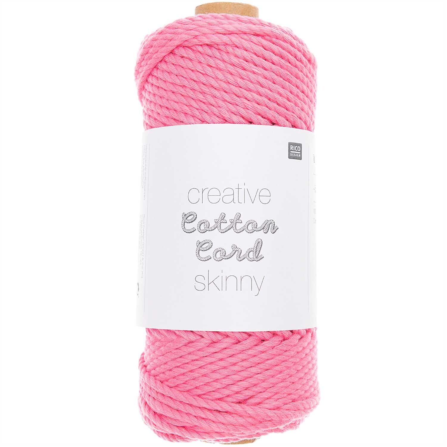 Creative Cotton Cord skinny Makramee-Garn in leuchtendem Pink, 190g, 55m, von Rico Design.