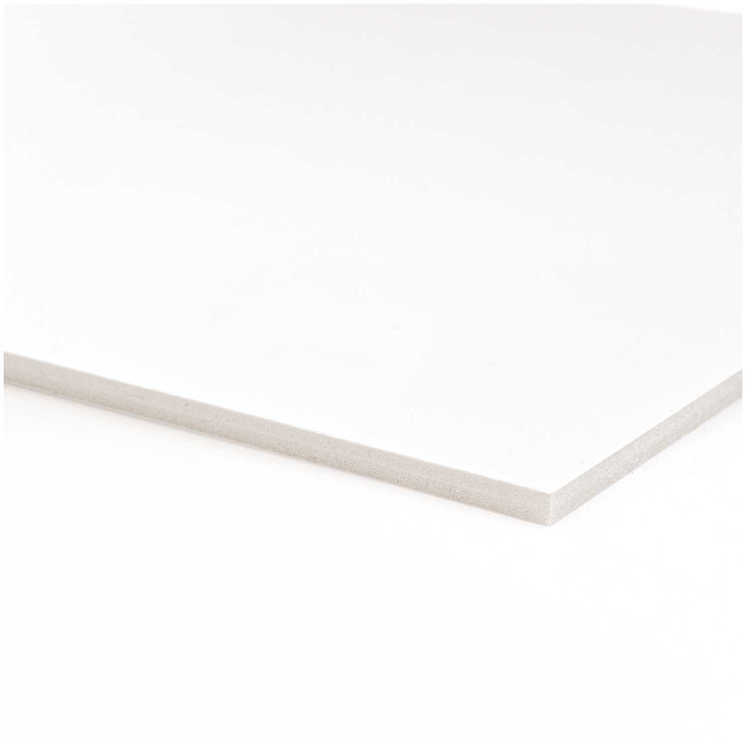 Foamboard weiß A3 5mm von Rico Design, ideal für kreative Projekte, zeigt eine glatte, weiße Oberfläche.