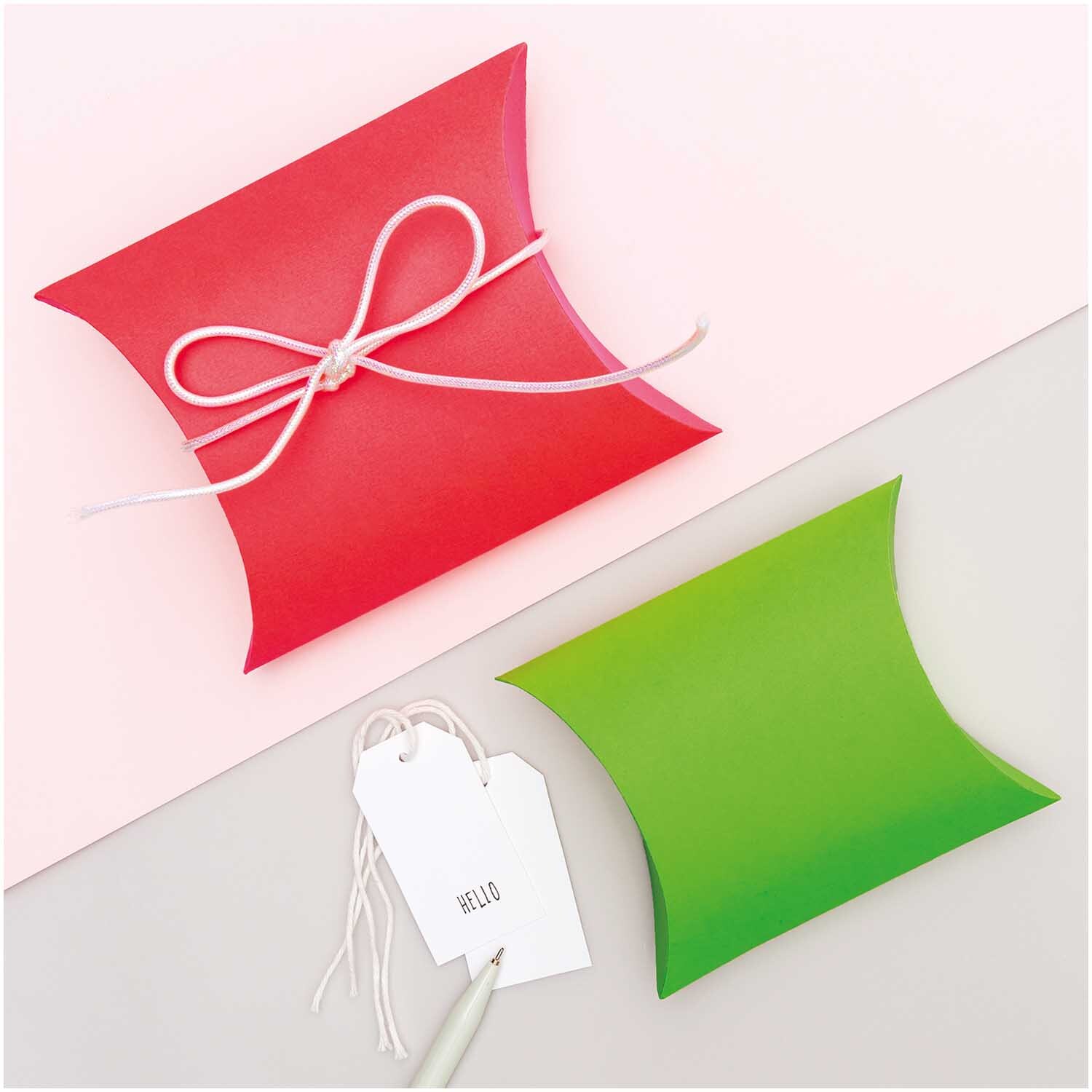 Paper Poetry Geschenkschachteln Set 6 Stück Farbe Neon Grün-Pink von Rico Design Paper Poetry Geschenkschachteln Set 6 Stück in Neon Grün-Pink, ideal für kreative Geschenkverpackungen. Enthält dekorative Boxen und Etiketten.