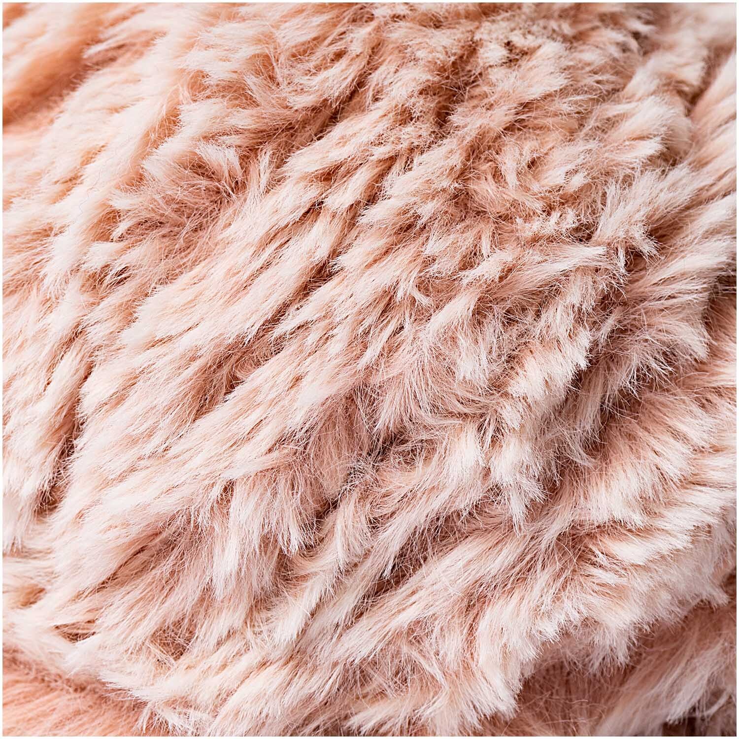 Creative Petit Lapin Super Chunky Creative Petit Lapin Super Chunky