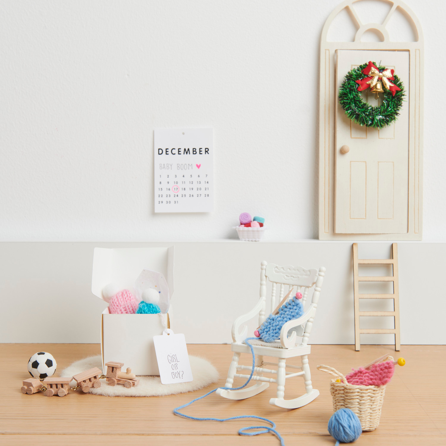 Couronne miniature avec ruban 6,5cm from Rico Design