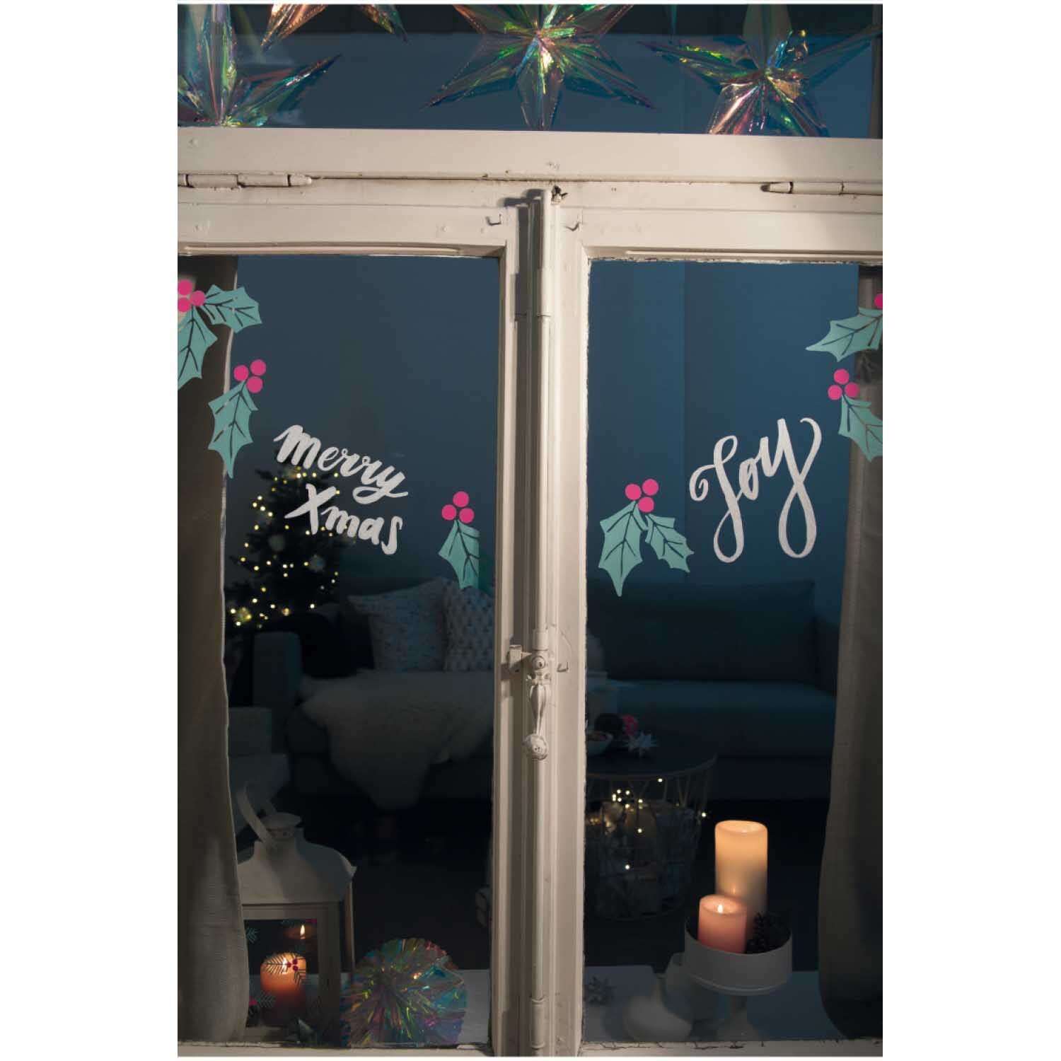 Kreidestifte Flüssigkreide Set Celebration 3mm 4 Farben von Rico Design Kreidestifte Flüssigkreide Set Celebration dekoriert Fenster mit festlichen Motiven und Schriftzügen. Ideal für kreative Weihnachtsdekorationen.