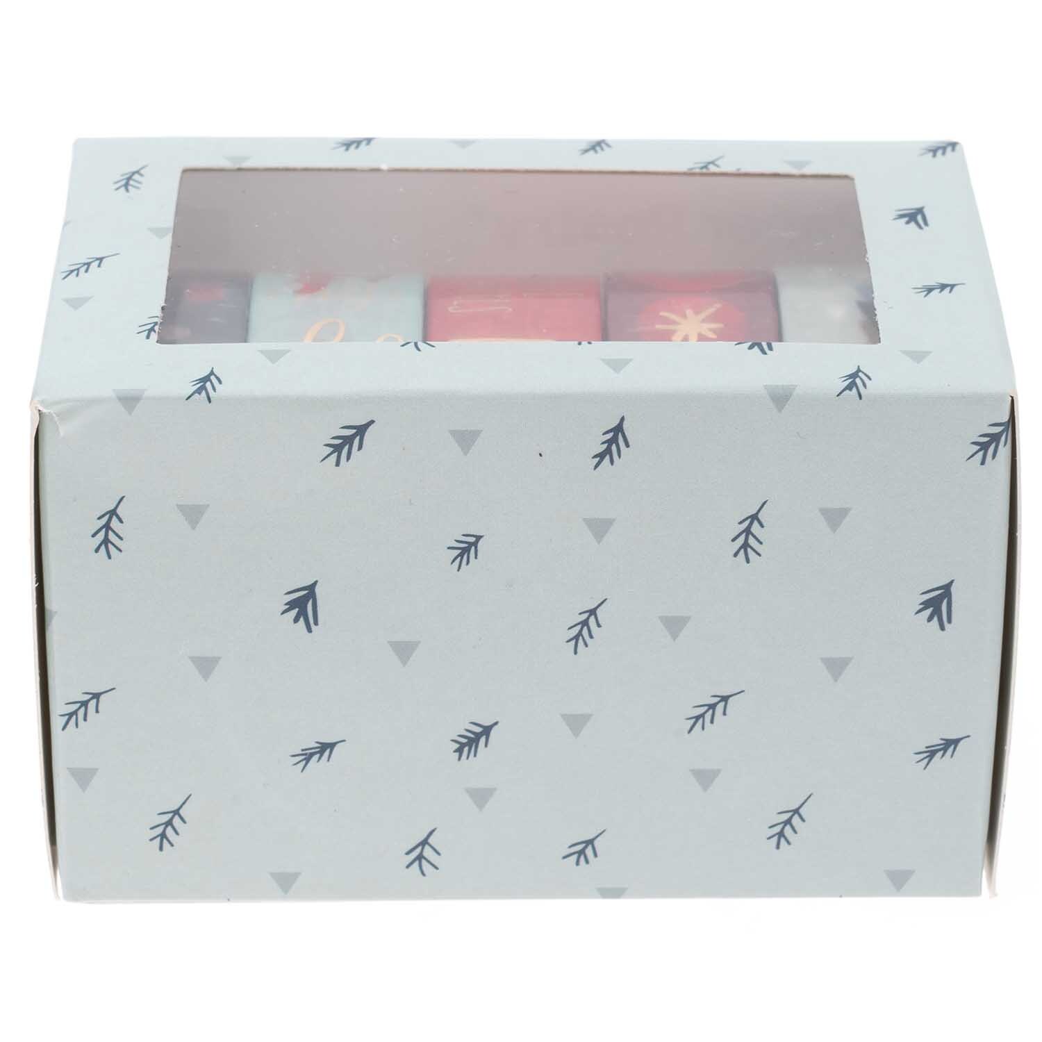 Paper Poetry Tape Set Jolly Christmas Classic 1,5cm 10m 5-teilig von Rico Design Paper Poetry Tape Set Jolly Christmas Classic, 5-teilig, in dekorativer Verpackung mit festlichen Motiven. Ideal für kreative Weihnachtsprojekte.