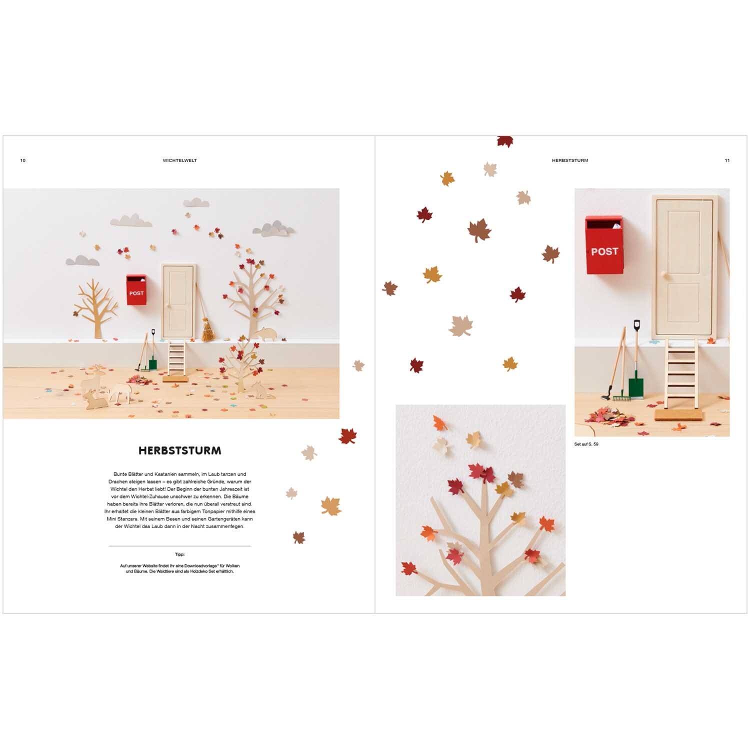 Rico Wichtelwelten von Rico Design Rico Wichtelwelten: Herbstliche Szene mit bunten Blättern, Tür, rotem Briefkasten und Bäumen.