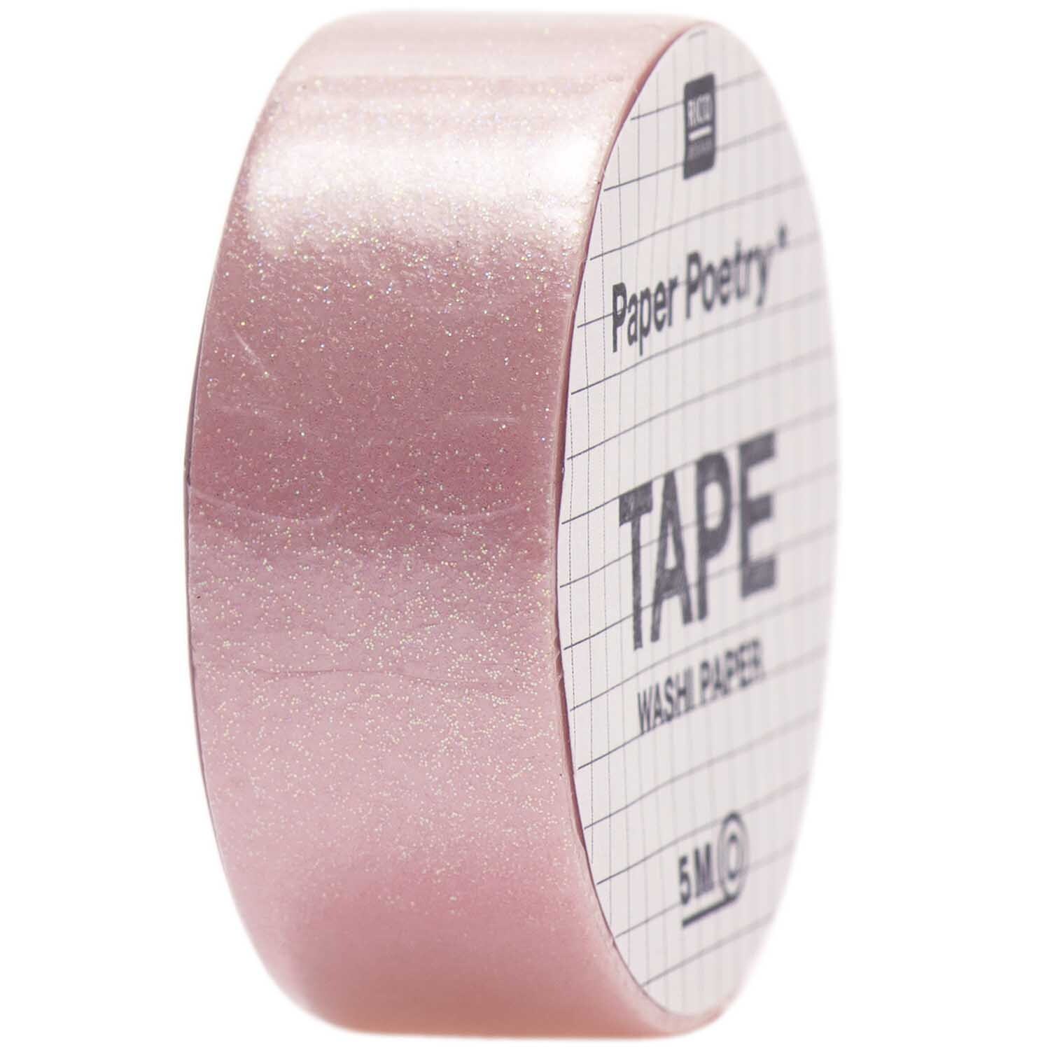 Paper Poetry Tape Glitter 15mm 5m Farbe Flieder von Rico Design Paper Poetry Tape Glitter 15mm 5m in Flieder von Rico Design, glänzend und dekorativ auf schwarzem Hintergrund.