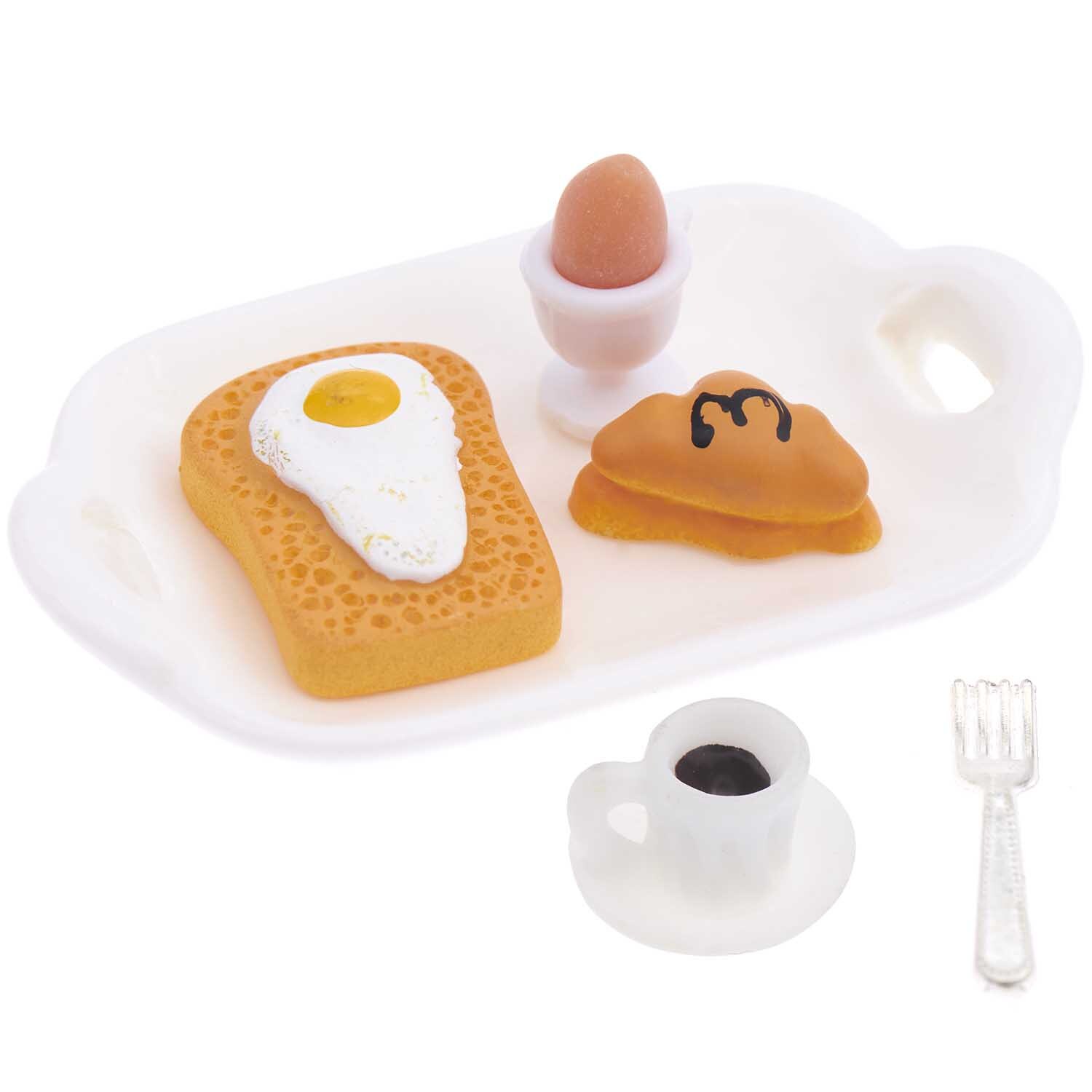 Miniatur Kontinentales Frühstück Set: Ein Tablett mit Spiegelei-Toast, Croissant, Ei, Tasse und Gabel. Ideal für Puppenhäuser.