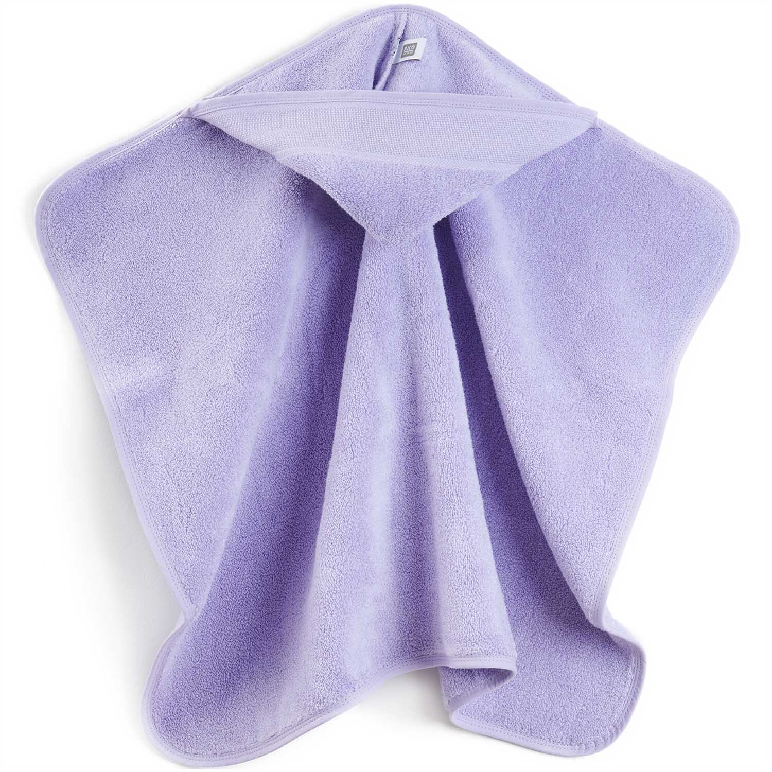 Badetuch mit Kapuze 80x70cm in zartem Lila von Rico Design, ideal für Babys und Kleinkinder.