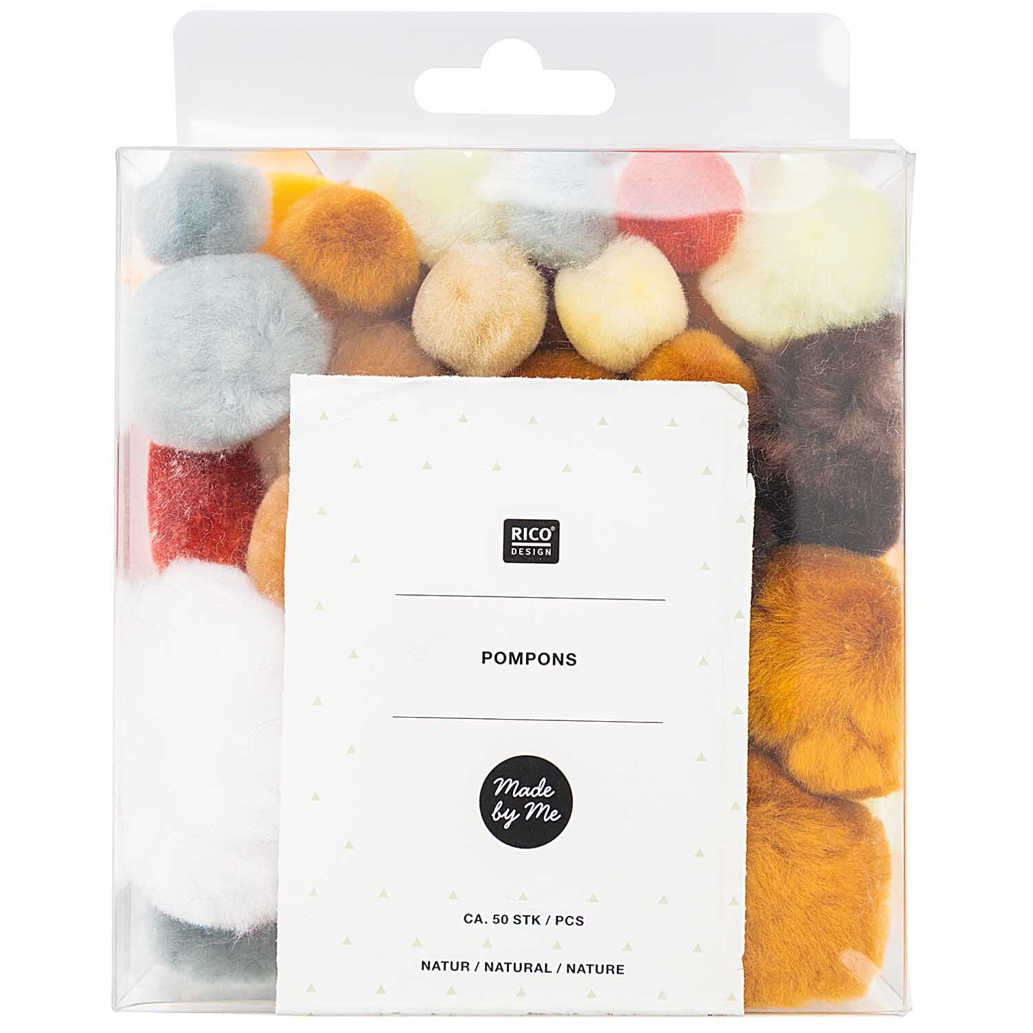 Pompons ca. 50 Stück von Rico Design in verschiedenen Naturtönen in einer transparenten Verpackung.