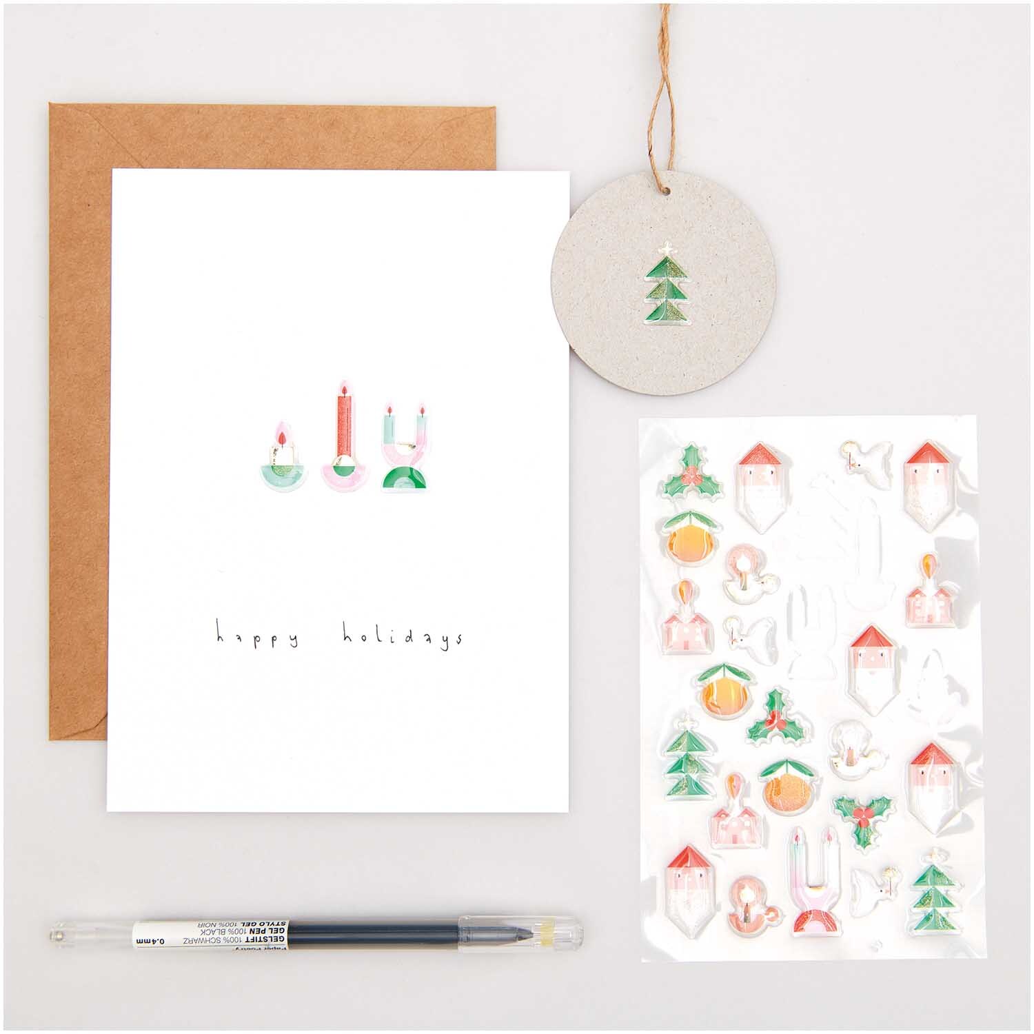 Paper Poetry Gelsticker Weihnachtsfiguren 1 Blatt von Rico Design Paper Poetry Gelsticker Weihnachtsfiguren von Rico Design mit festlichen Motiven auf einem Tisch.