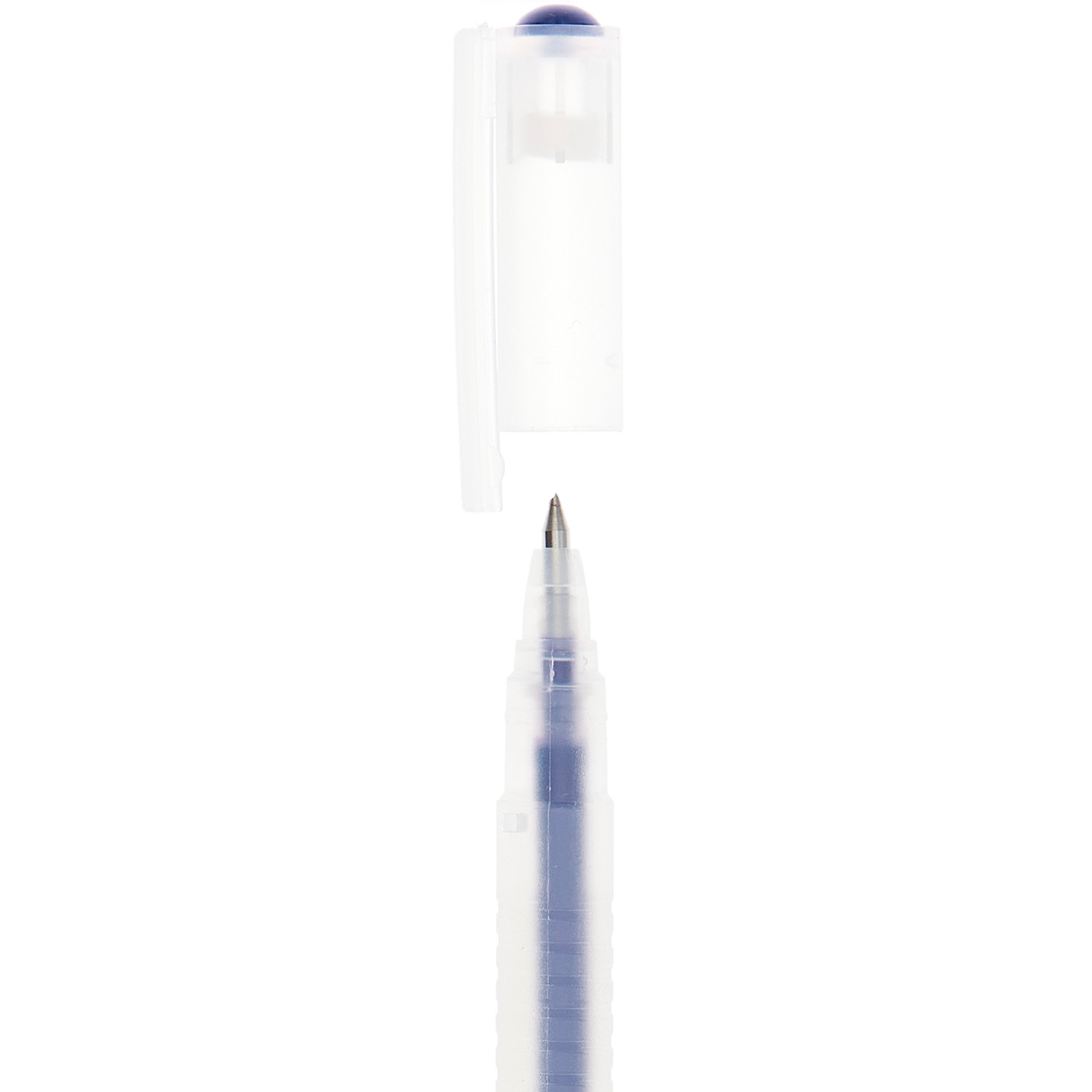 Gel pen Basic 0.5mm colour Blue from Rico Design Gelstift Basic 0,5mm von Rico Design in Blau, mit abgenommener Kappe, zeigt die feine Spitze.