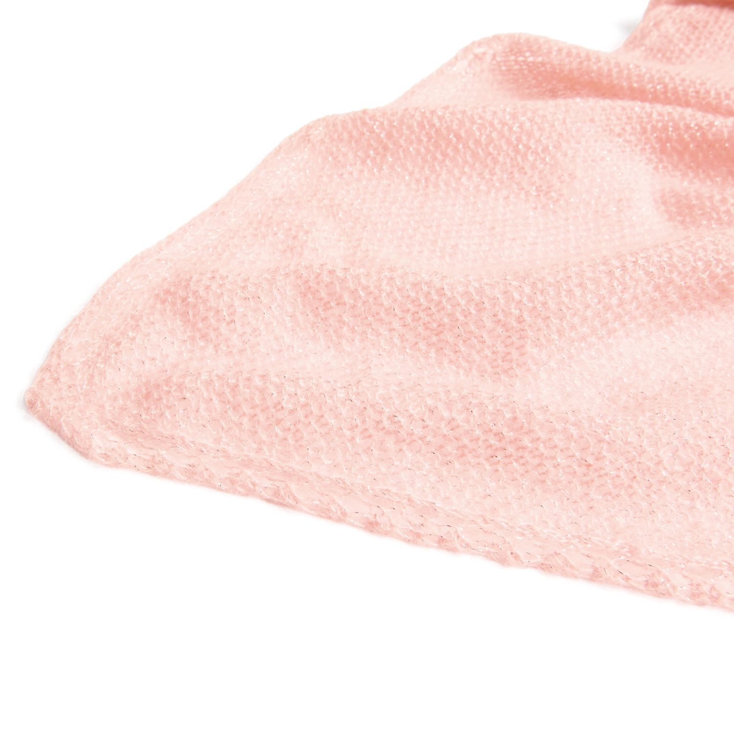 Essentials Super Kid Mohair Loves Silk Glamorous Glitter 25g 190m Couleur Abricot from Rico Design Essentials Super Kid Mohair Loves Silk Glamorous Glitter: Weiches, apricotfarbenes Garn von Rico Design, ideal für luxuriöse Strickprojekte.