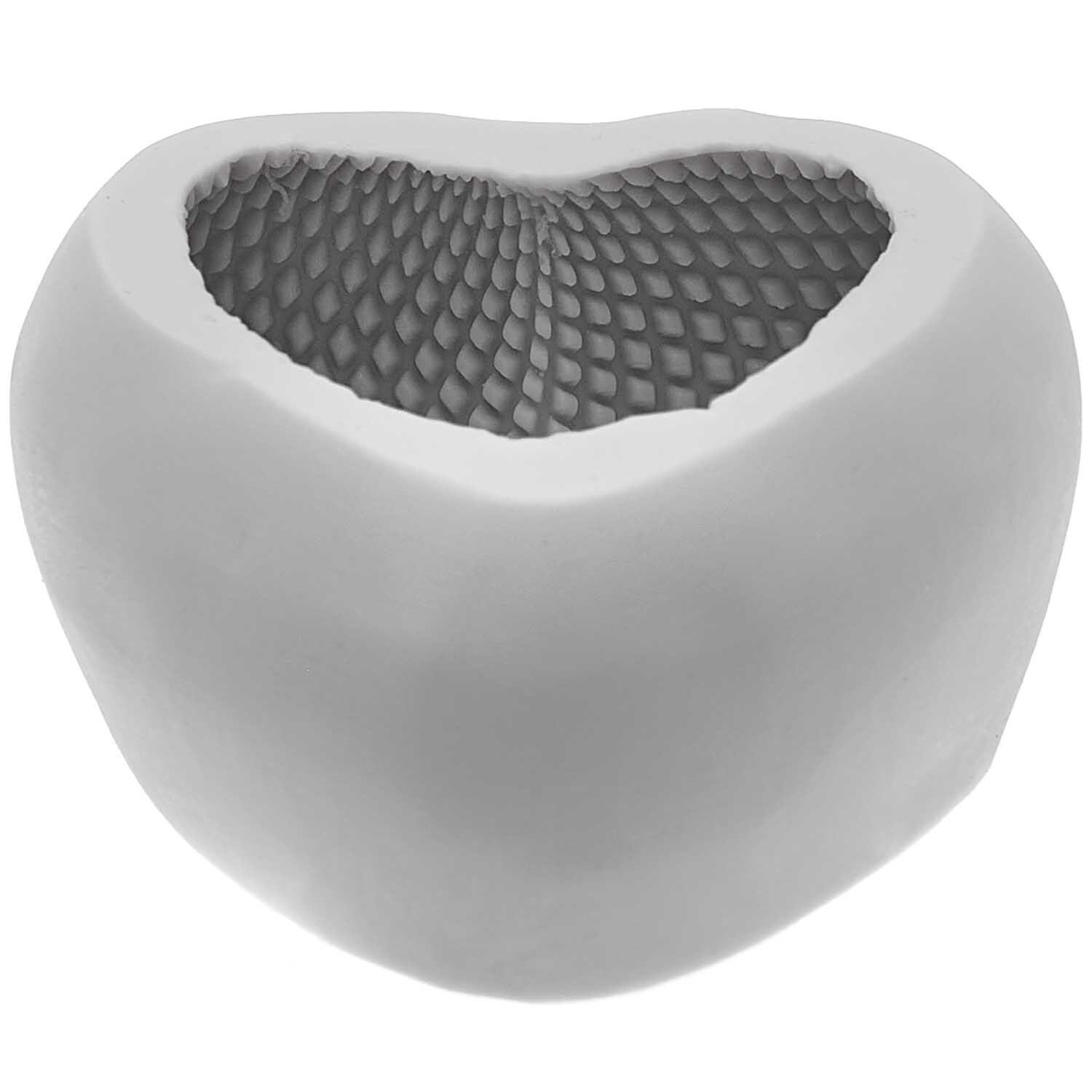 Kerzengießform großes Herz 86x78x43mm von Rico Design, zeigt eine graue Herzform mit strukturierter Innenseite.