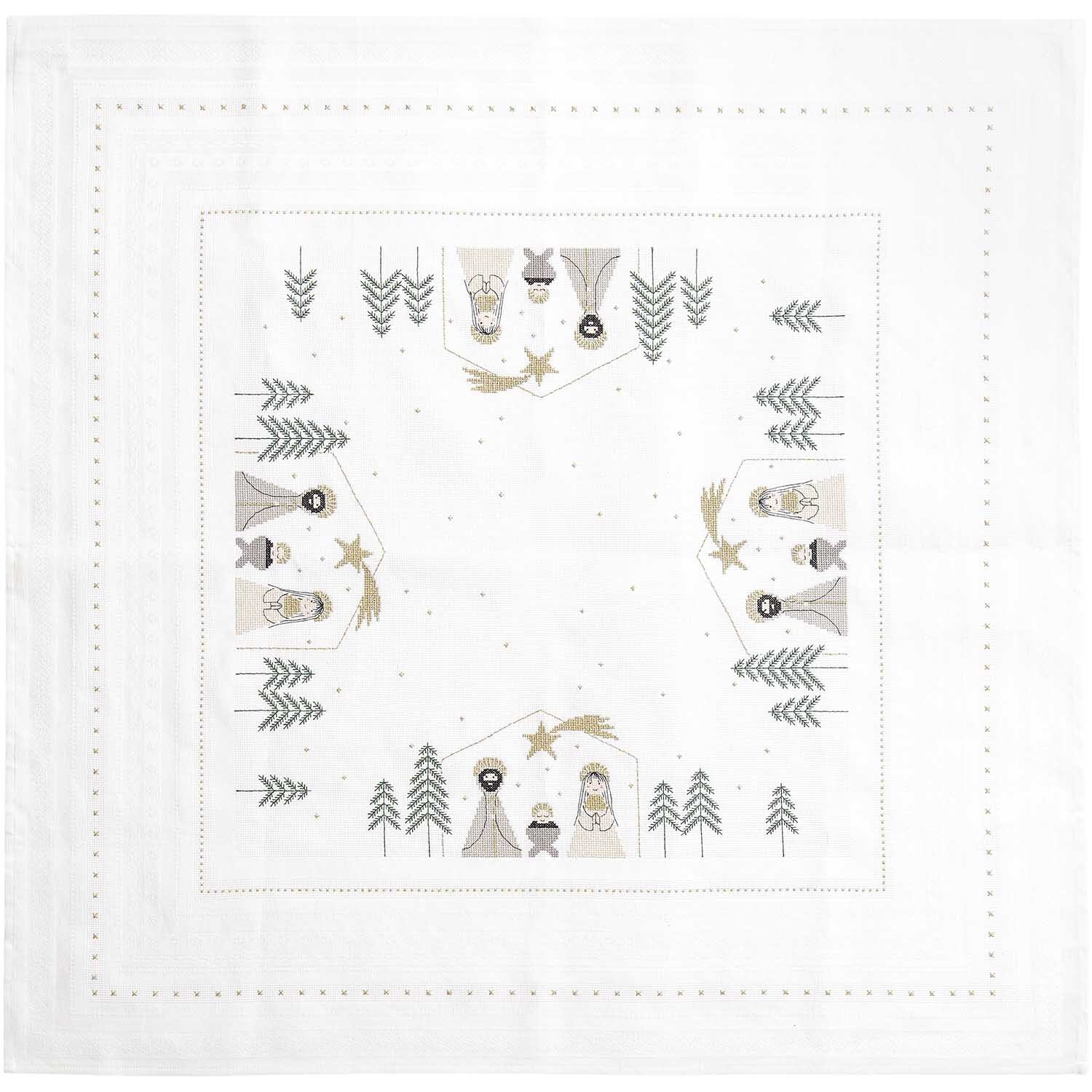 Paquet de broderie couverture crèche 90x90cm from Rico Design Stickpackung Tischdecke Krippe 90x90cm mit Krippenszene und Bäumen, von Rico Design, auf weißem Stoff.