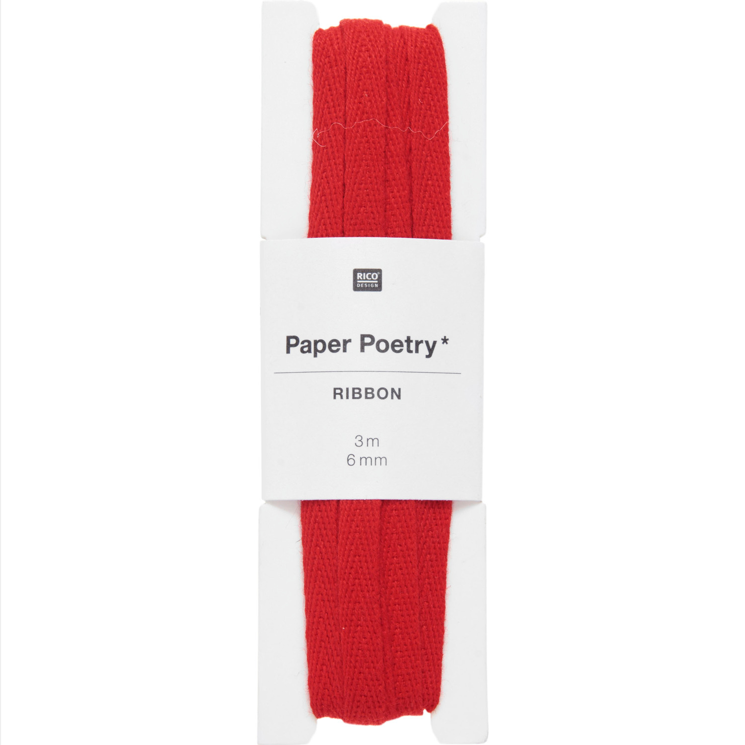 Baumwollband Rot Breite 6mm von Rico Design Baumwollband Rot von Rico Design, präsentiert auf einer Verpackung mit der Aufschrift "Paper Poetry Ribbon", 3m x 6mm.