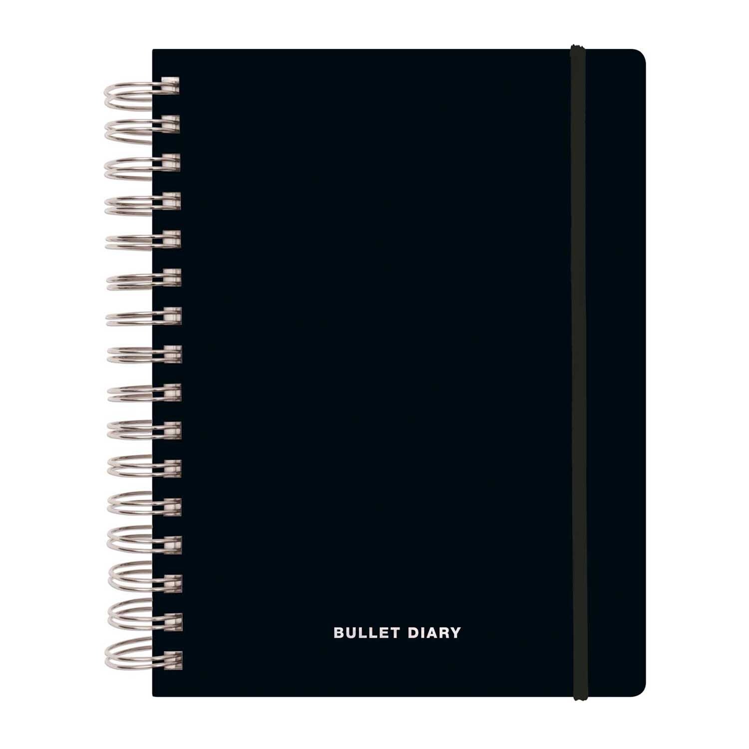 Paper Poetry Bullet Diary mit Spiralbindung, 96 Seiten, schwarz, von Rico Design, auf weißem Hintergrund.