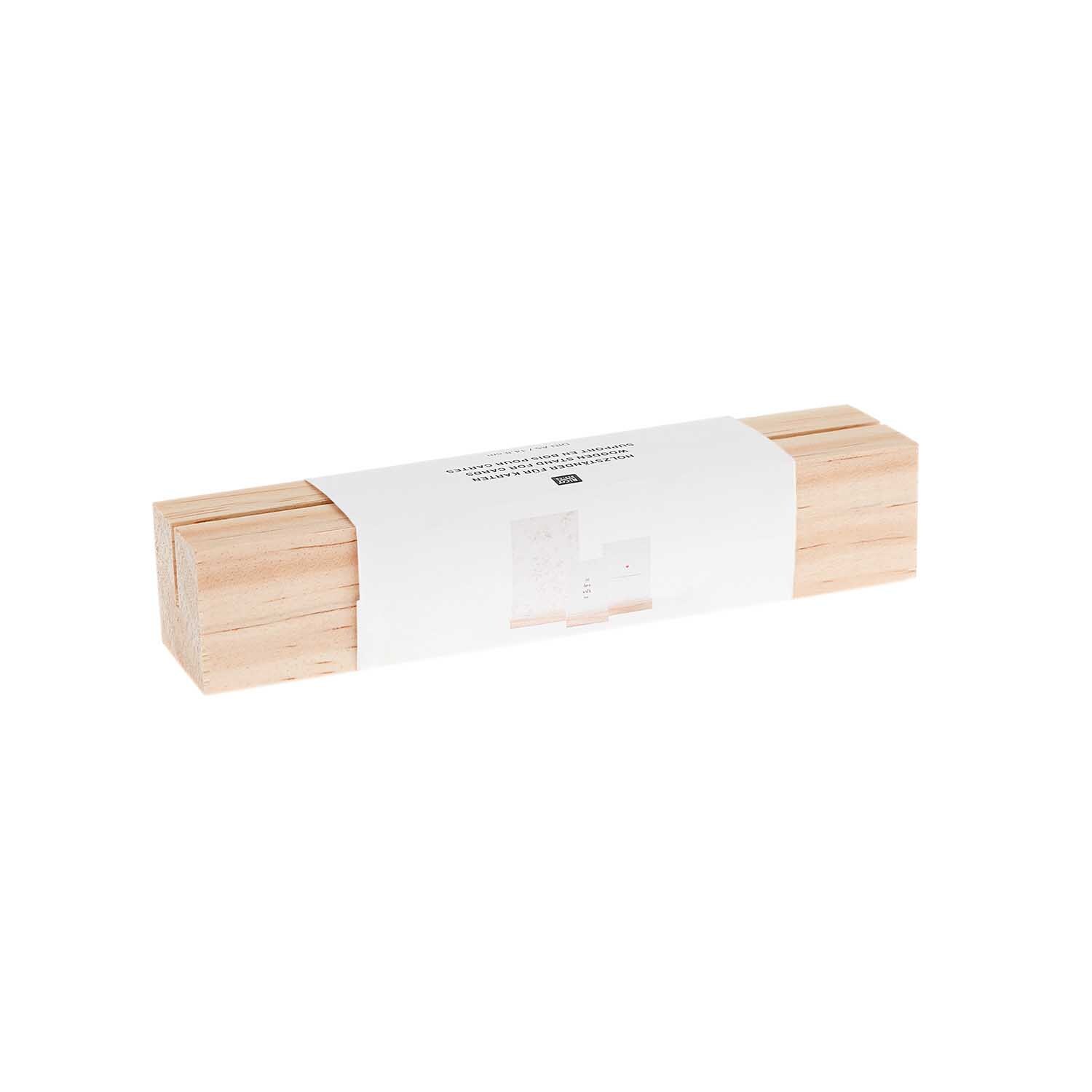 Holzständer für Karten aus hellem Holz von Rico Design, ideal zur Präsentation von Karten.