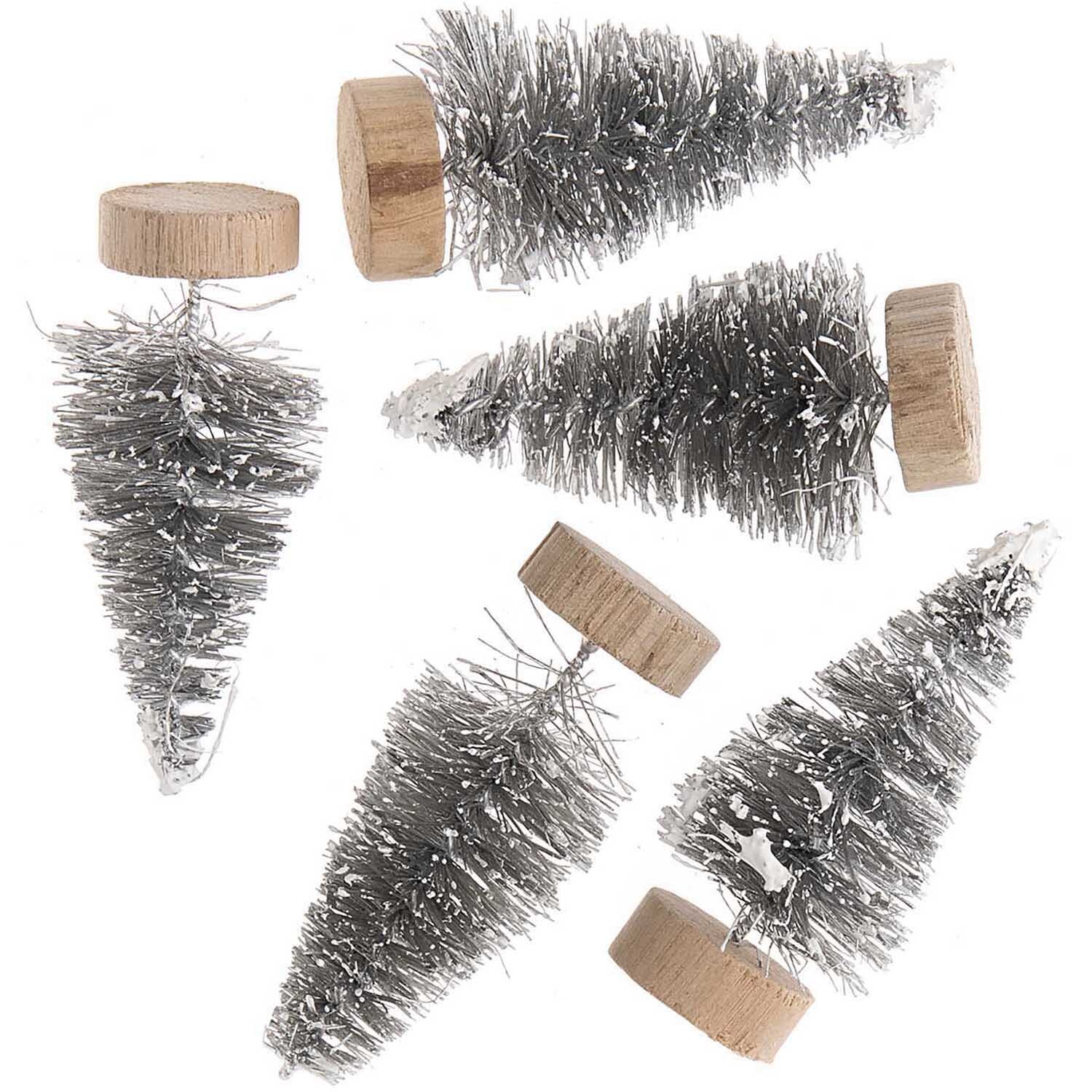 Tannen mit Schnee 5cm 5 Stück Farbe Grau von Rico Design Tannen mit Schnee 5cm 5 Stück von Rico Design: Sechs graue Miniatur-Tannenbäume mit Holzsockel, ideal für winterliche Dekorationen.