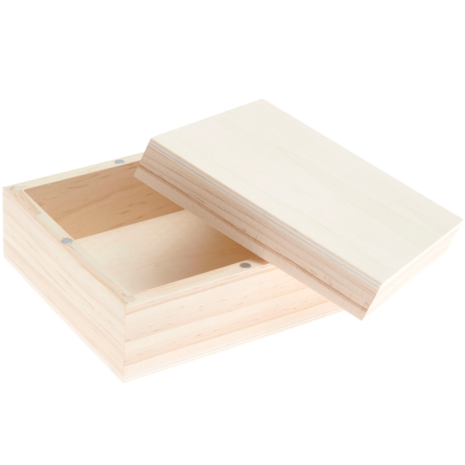 Holzbox quadratisch mit Magnetverschluss, naturbelassen, von Rico Design, geöffnet, zeigt Innenraum.