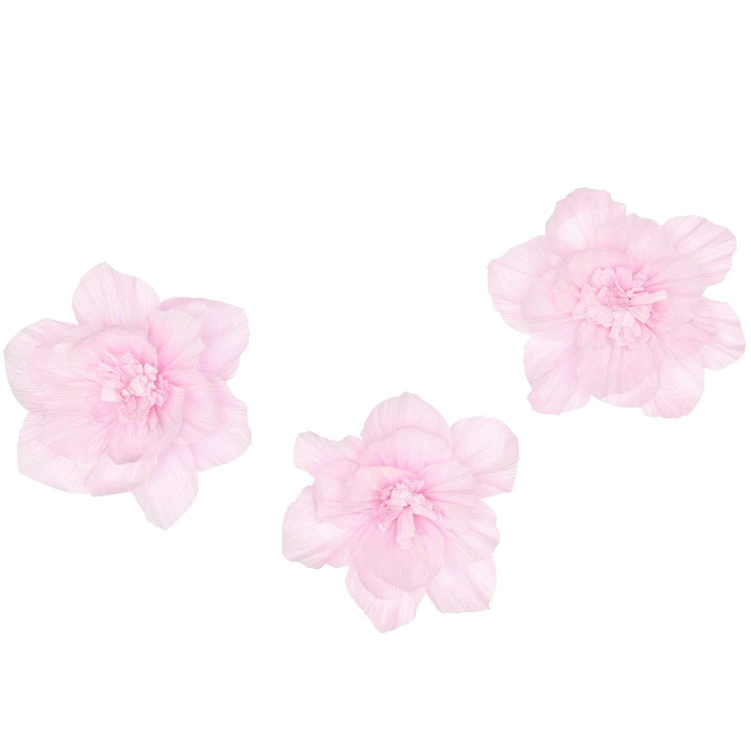 Krepppapier Blüten in zartem Rosa von Rico Design, drei Stück mit einem Durchmesser von 12 cm.
