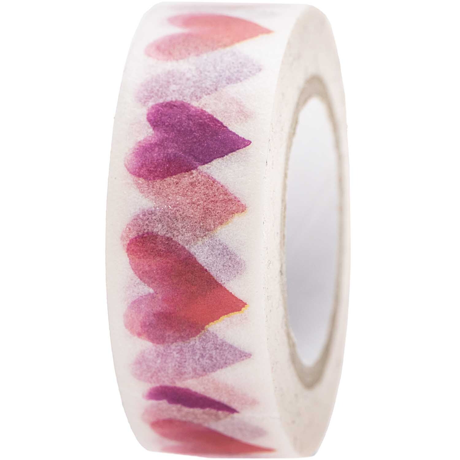 Paper Poetry Tape It must be love mit Herzmotiven in Aquarelloptik von Rico Design auf weißem Hintergrund.