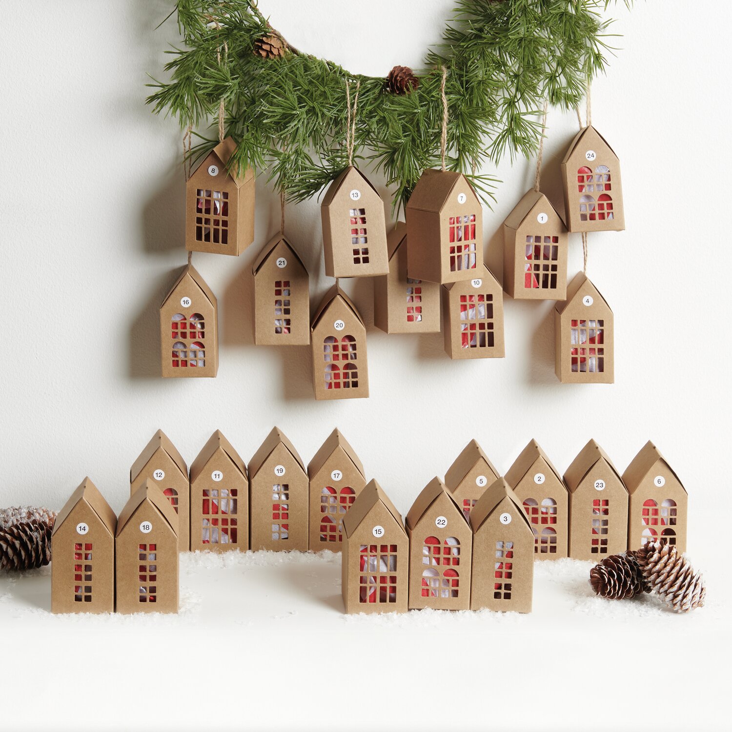 Adventskalender Papphäuser 24 Stück 7x5x5cm Farbe Kraftpapier von Rico Design Adventskalender Papphäuser 24 Stück 7x5x5cm Farbe Kraftpapier von Rico Design