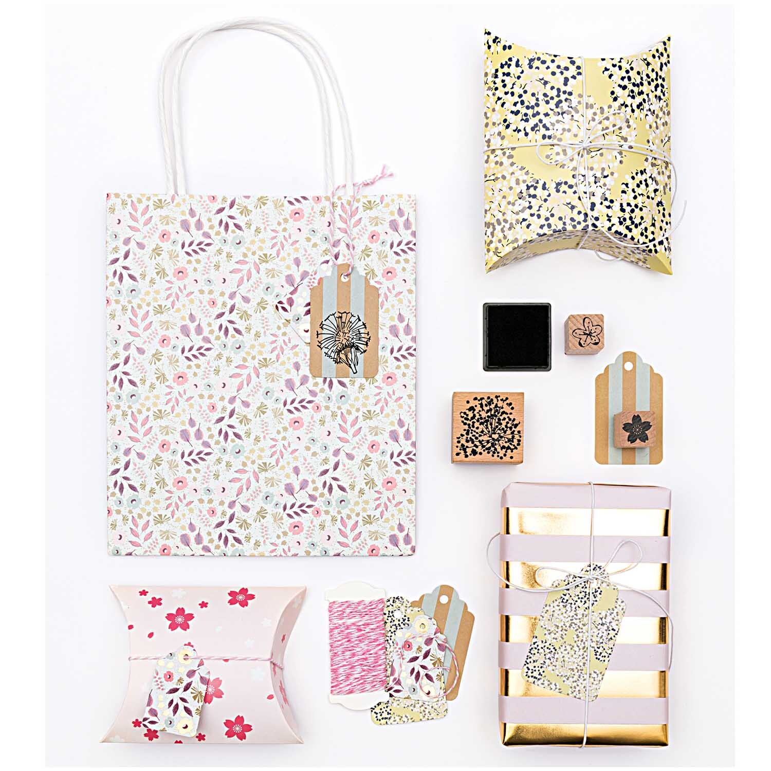 Paper Poetry Stempelset Bouquet Sauvage 6-teilig von Rico Design Paper Poetry Stempelset Bouquet Sauvage: Sechsteiliges Set mit floralen Mustern und Geschenkverpackungen. Ideal für kreative Bastelprojekte.