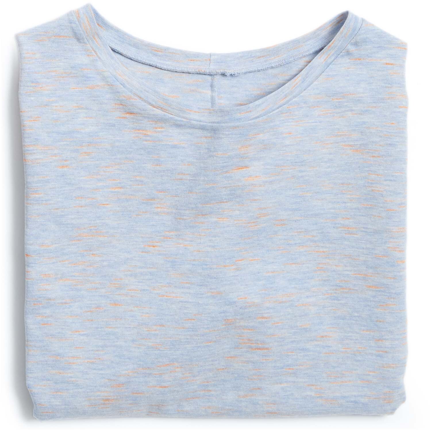 Stoffabschnitt Jersey rauchblau-neonorange 80x100cm von Rico Design Stoffabschnitt Jersey in rauchblau-neonorange von Rico Design, gefaltet auf weißem Hintergrund.
