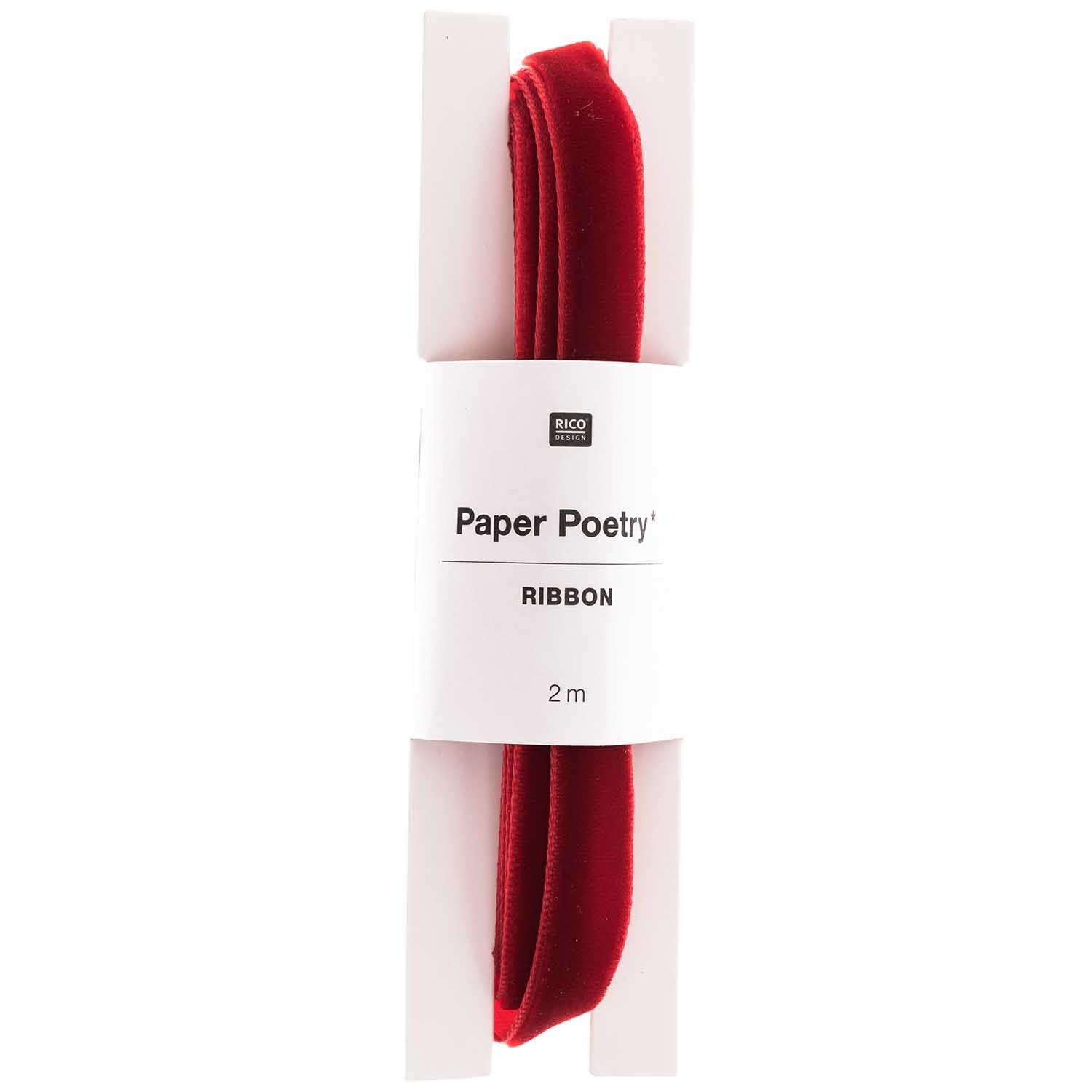 Paper Poetry Samtband 9mm 2m in leuchtendem Rot von Rico Design, aufgerollt auf weißem Halter.