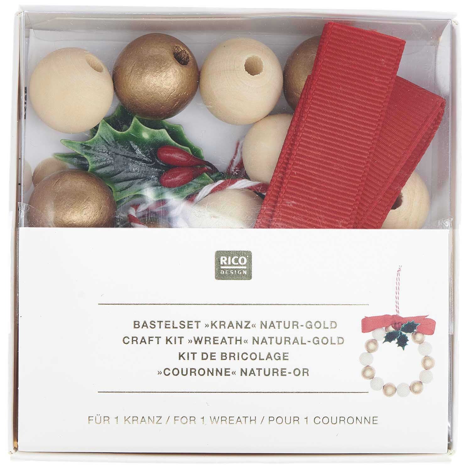 Bastelset Holzperlen Kranz natur-gold: Enthält 22 Teile mit roten Bändern und goldenen Holzperlen. Ideal für kreative Dekorationen.